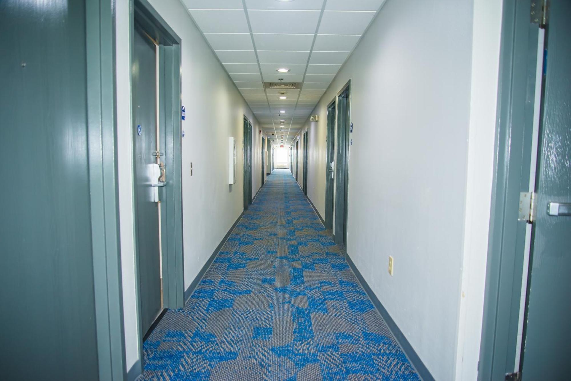 Microtel Inn & Suites By Wyndham Дафни Екстериор снимка